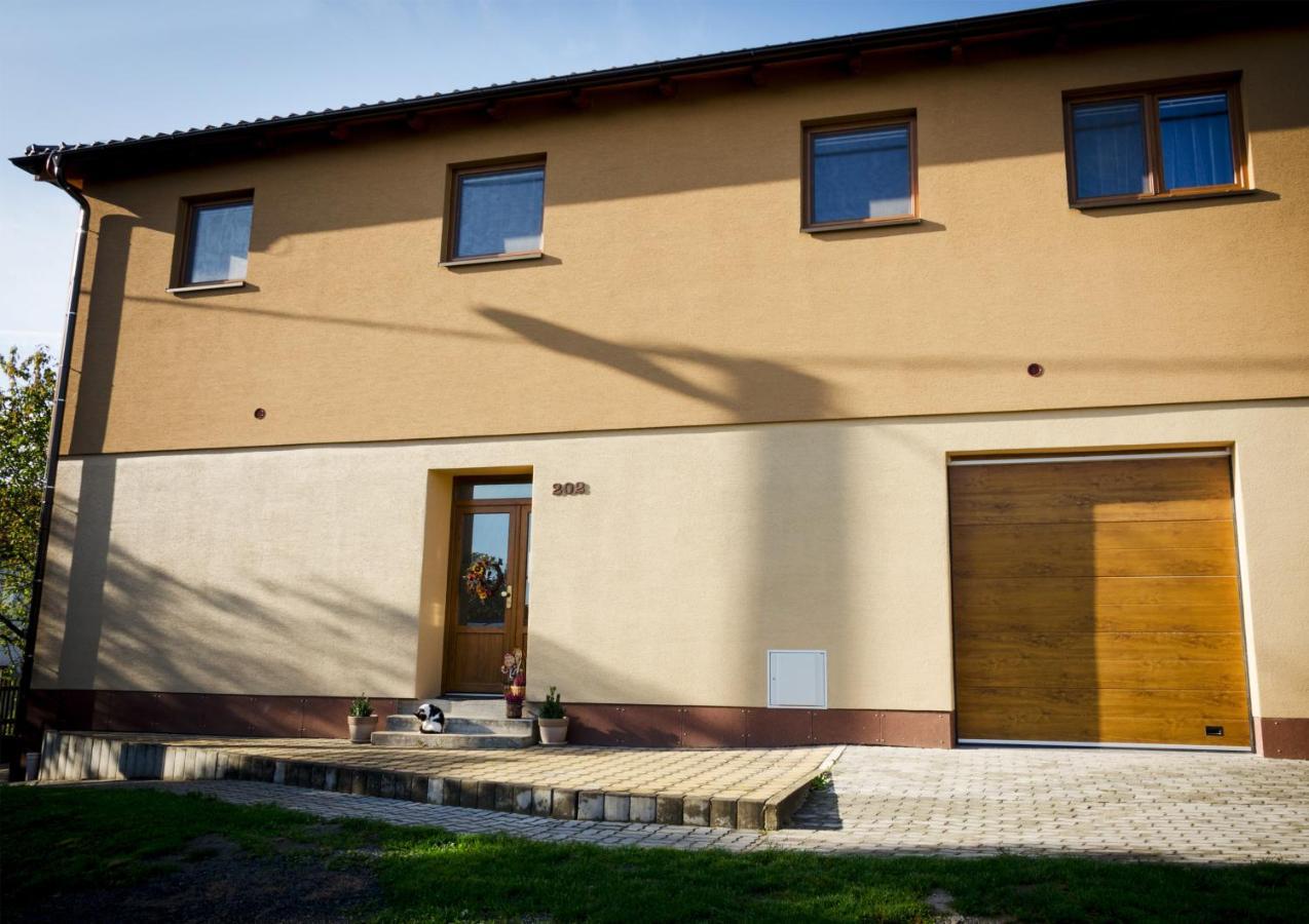 Veverske Kninice Apartmany U Kotacku المظهر الخارجي الصورة